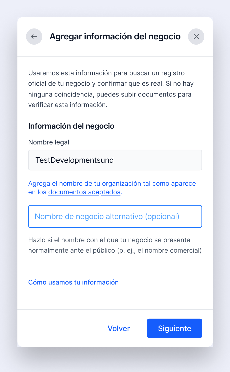 Formulario para agregar el nombre legal de la organización en la verificación de Meta, indicando que debe coincidir con los documentos oficiales de Zelty AI.
